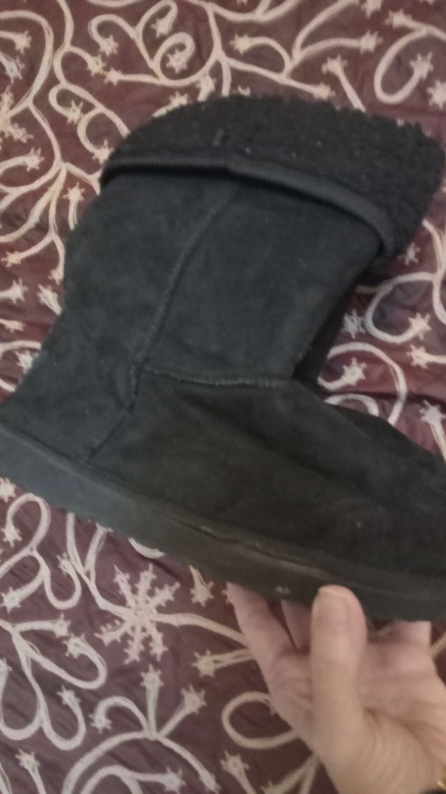 N°40 Botas Mustang negras tela y borregu