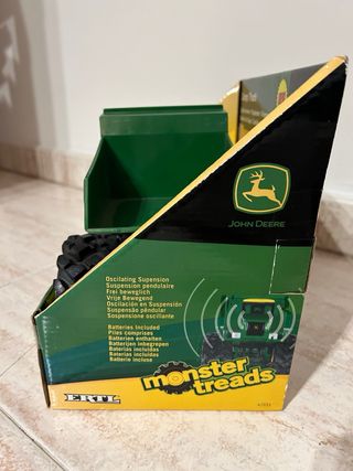 CAMIÓN VOLQUETE DE RUEDAS GIGANTES "SHAKE 'N SOUND