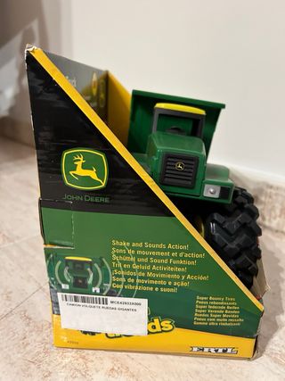 CAMIÓN VOLQUETE DE RUEDAS GIGANTES "SHAKE 'N SOUND