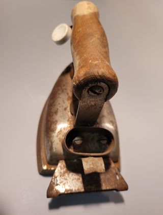 Plancha antigua. Antigüedades.