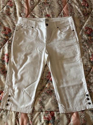 Pantalón blanco de Cortefiel