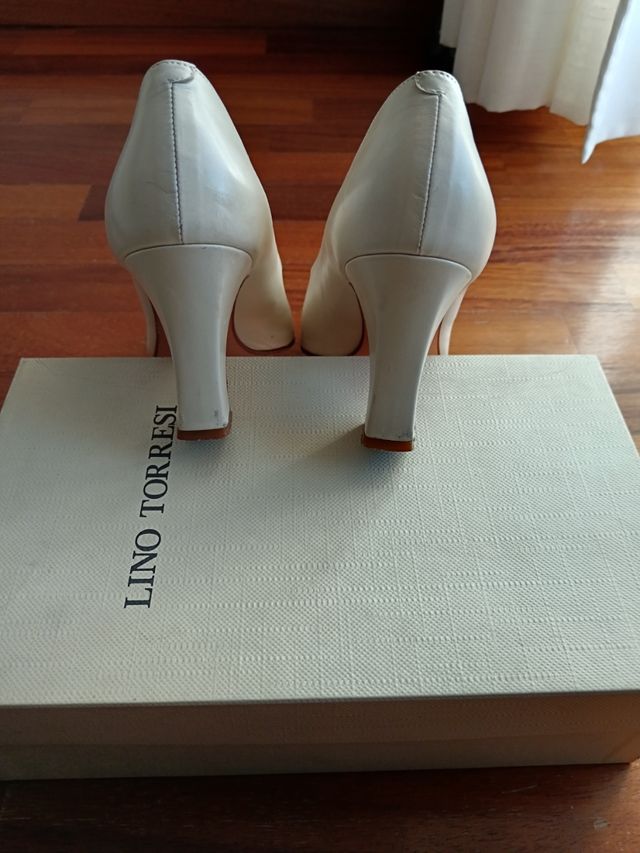 Scarpe con tacco colore panna