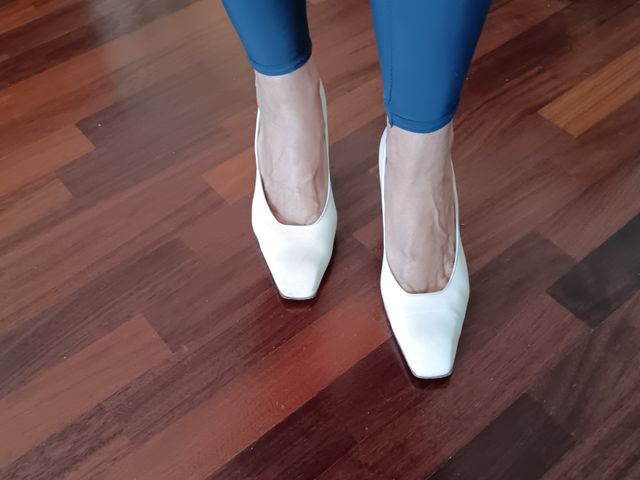 Scarpe con tacco colore panna