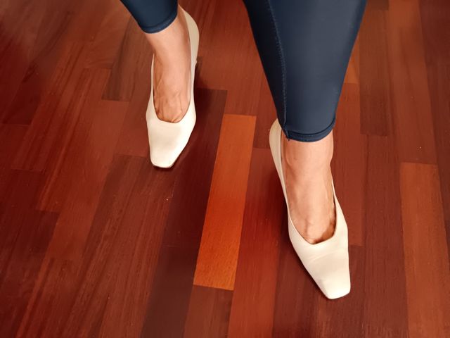 Scarpe con tacco colore panna