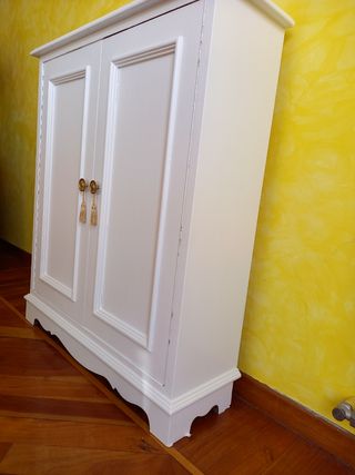 Mueble auxiliar. 