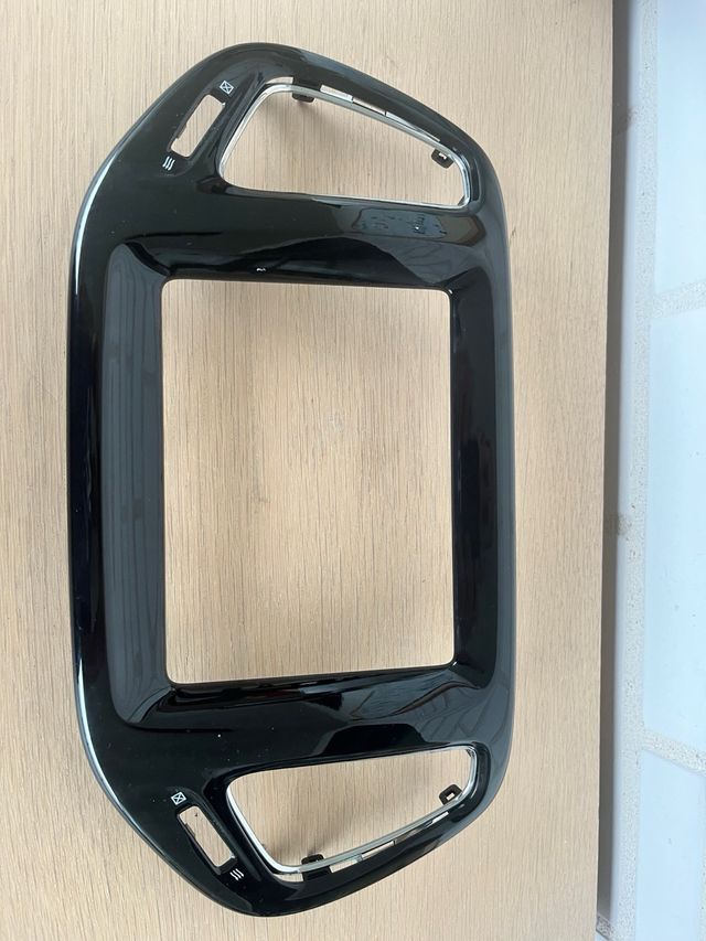 Embellecedor pantalla multimedia jeep compass