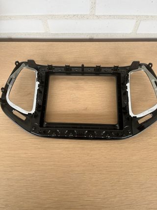 Embellecedor pantalla multimedia jeep compass