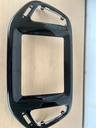 Embellecedor pantalla multimedia jeep compass
