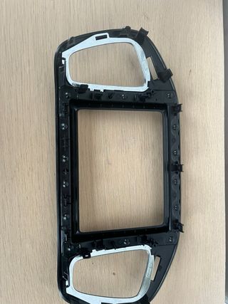 Embellecedor pantalla multimedia jeep compass