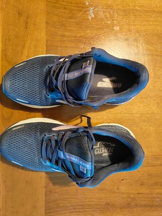 Sneakers brooks 