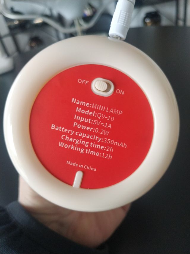 Lampara mesa minimalista