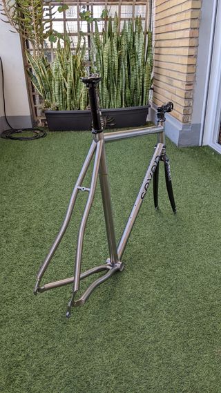 Seven Axiom SL, talla 57 (Titanio)