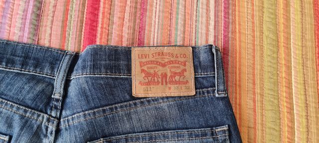 Pantalón Levis 511 azul