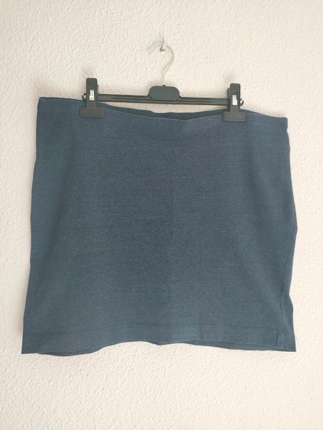 Falda elástica de algodón.