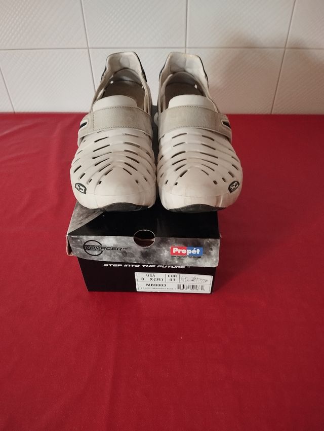 Calzado de agua para embarcación