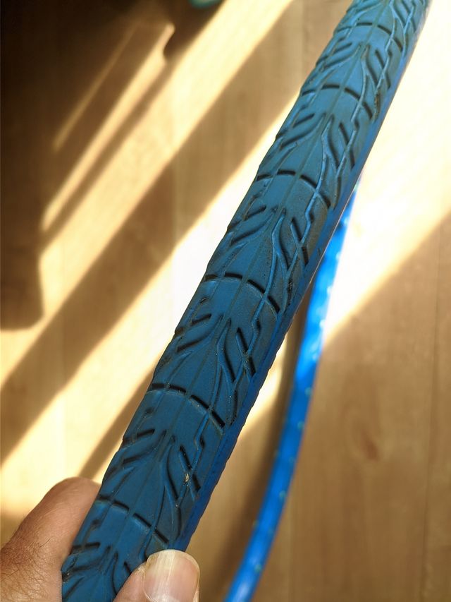 Neumáticos macizos Tannus