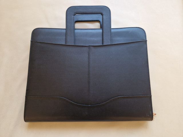 MALETÍN PORTAFOLIO ALPINE SWISS