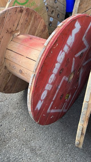 ♻️MESAS BOBINAS CARRETE MADERA CABLE CHILLPALET 🧵‼️