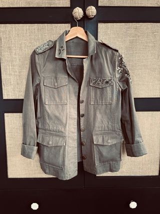 Chaqueta militar 