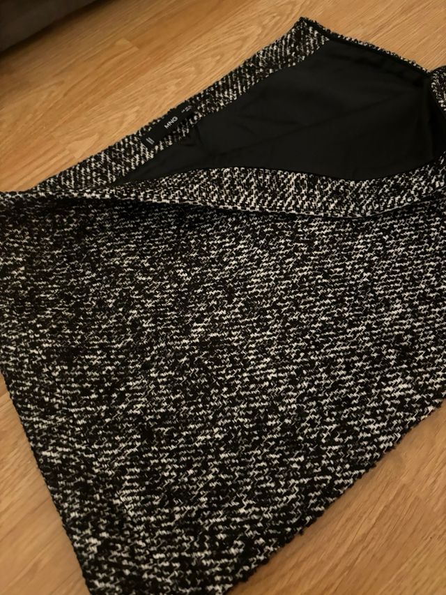 Falda corta punto grueso lana y algodón 