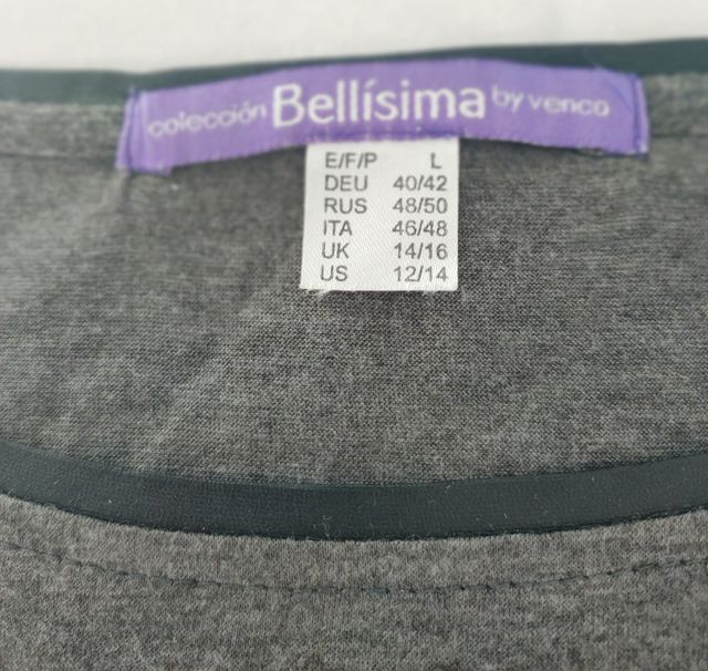 Camiseta con manga murciélago.