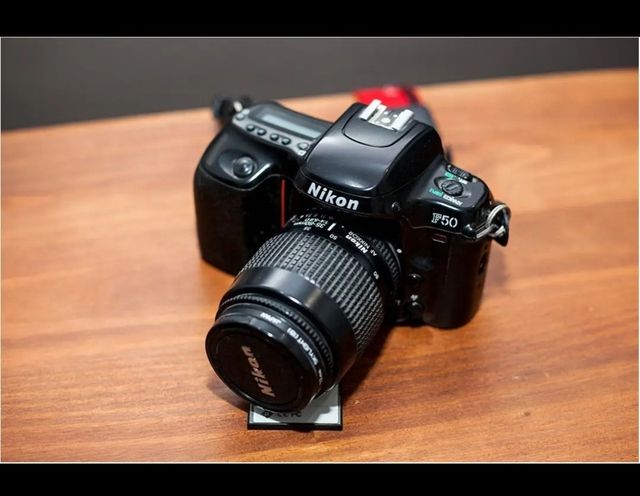 Nikon F50  +  35-80