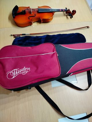 Violín 3/4 en buen estado