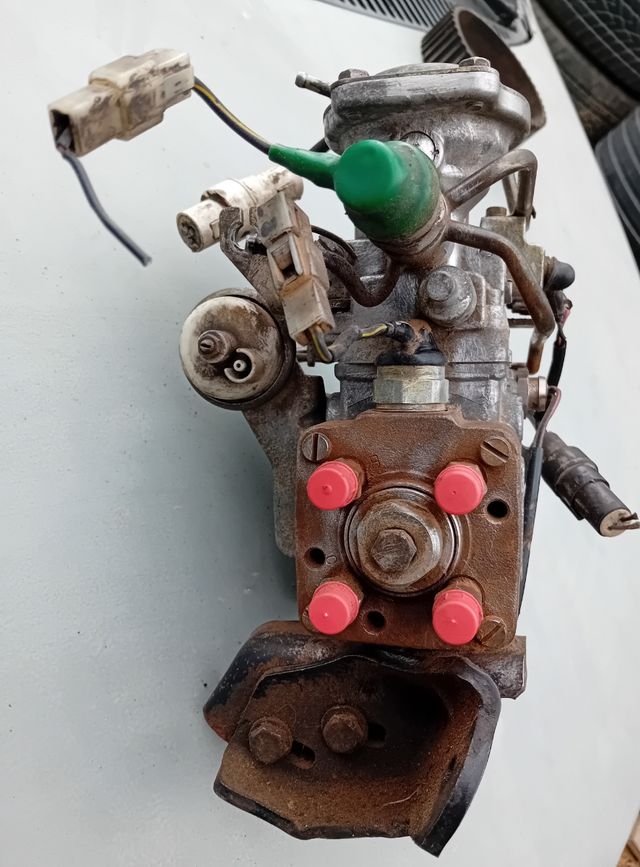 Bomba inyectora isuzu trooper 2.8 TD 106cv (84-93