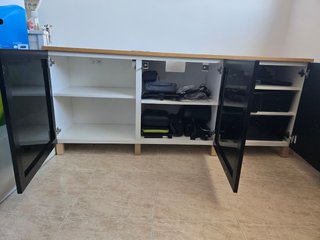 Mueble Besta de Ikea