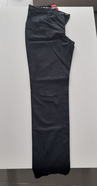 Pantalón negro