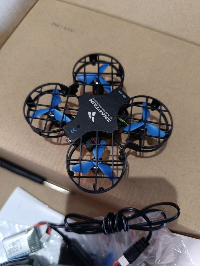 Drone de aprendizaje - autoequilibrado