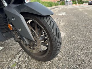 Yamaha X-MAX 400cc con ABS y Control de tracción