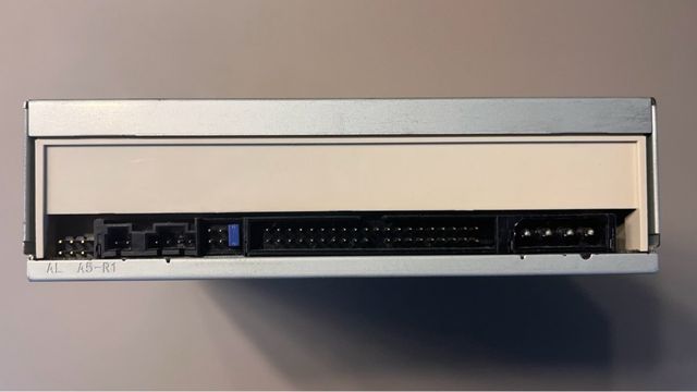 Regradora DVD Asus DRW-1814BL con interfaz IDE