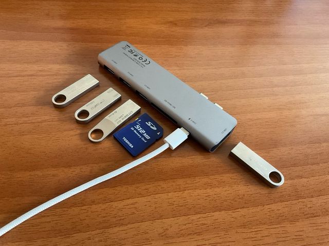 Adaptador usb a Macbook