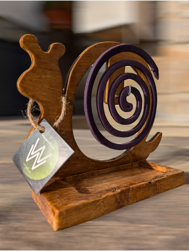 Antizanzare in legno da giardino handmade