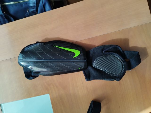 ESPINILLERAS DE FUTBOL