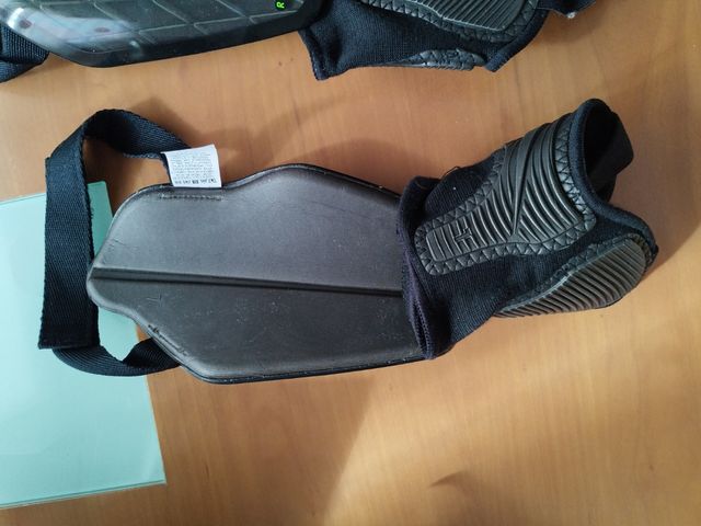 ESPINILLERAS DE FUTBOL