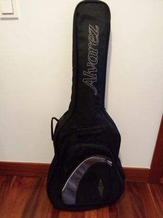 Guitarra acústica alvarez