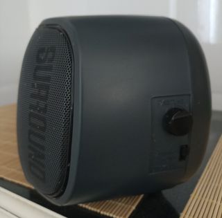 Radio cassette vintage Sanyo.