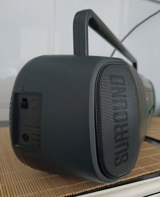 Radio cassette vintage Sanyo.