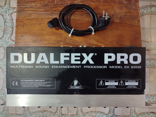 Behringer Dualfex Pro