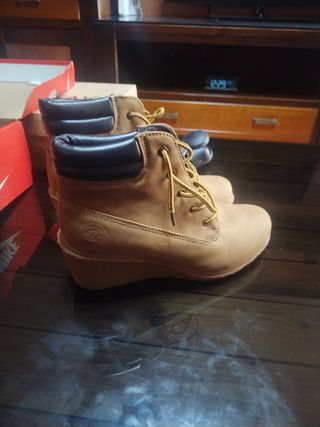 Botines de cuña