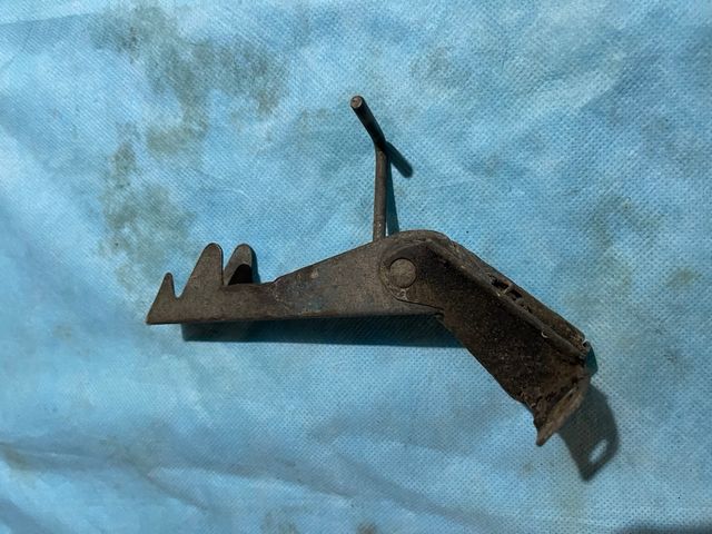 Cierre capot delantero 2cv