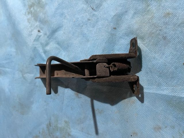 Cierre capot delantero 2cv