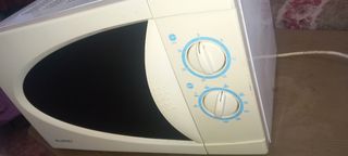 Microondas  completa con plato