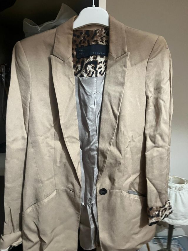 Chaqueta Zara con vuelta de leopardo