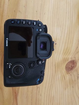 EQUIPO FOTOGRÁFICO COMPLETO