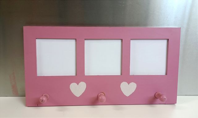 Marco y perchero . Los dos por  5€