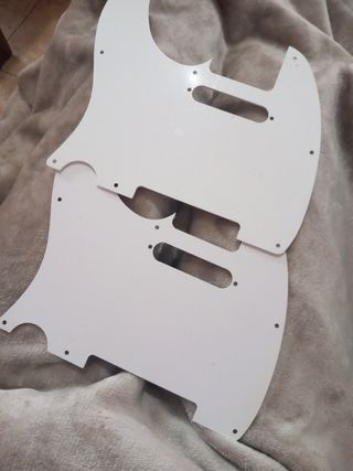 Pickguard o golpeador para guitarra