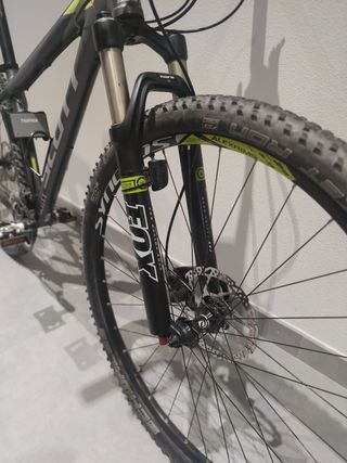 Bicicleta de montaña 29' Scott Scale 950